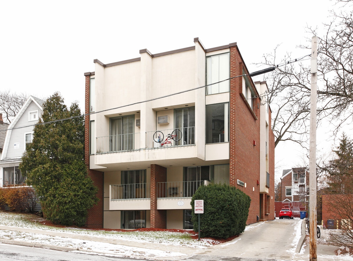 The Algonquin - The Algonquin Apartments
