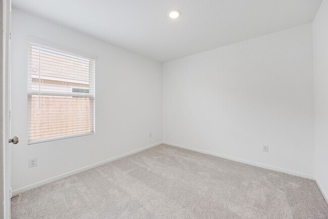 Photo - 25625 Rose Creek Dr