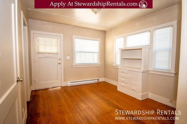 Photo - 2024 Emerald St Unidad 5