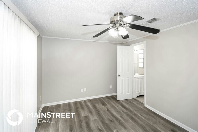 Photo - 8447 Thims Ave