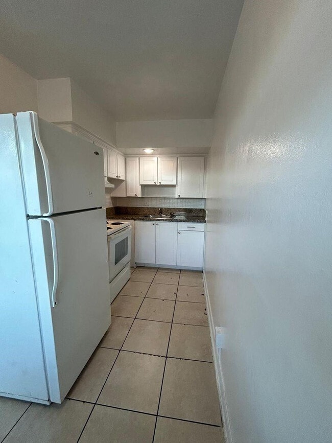 Photo - 123 Erie St Unidad 16