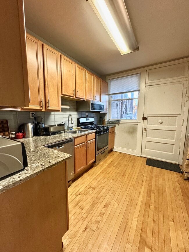 Photo - 1955 W Sunnyside Ave Unidad 2