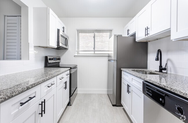 Interior Photo - Atlantic Pointe Rental