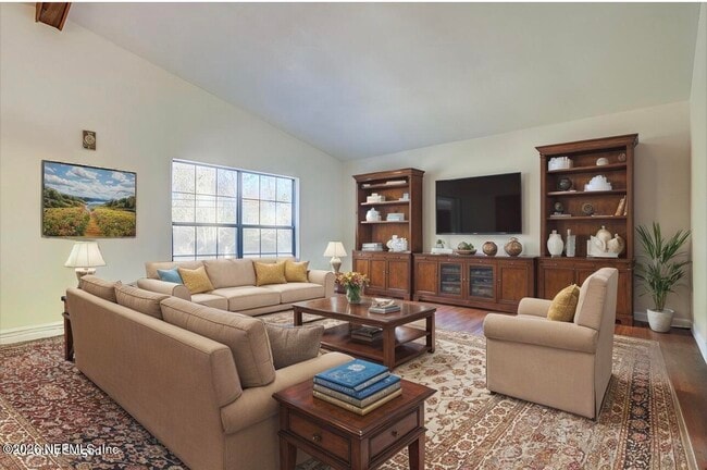 Photo - 726 Plainfield Ave