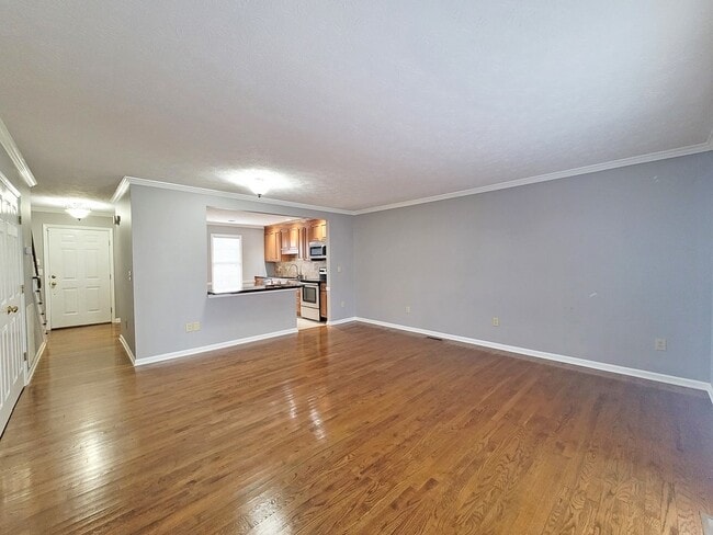 Photo - 817 Barclay Dr