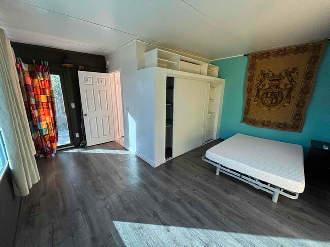 Photo - 7068 Laban Ln