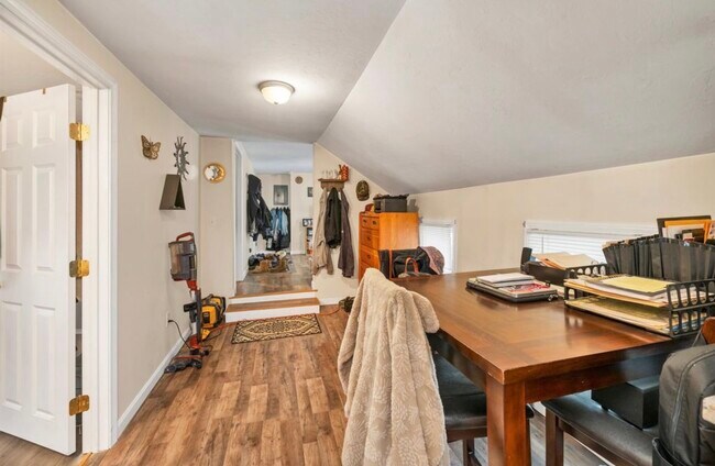 Photo - 106 Messer St Unit 2