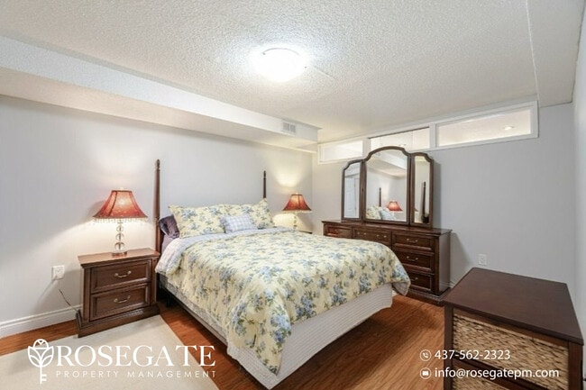 Photo - Modern 1-Bedroom Basement Apartment with In-Unit Laundry & Parking – Brampton Unité 2