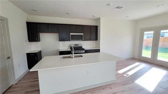 Photo - 13708 Zuhause Dr