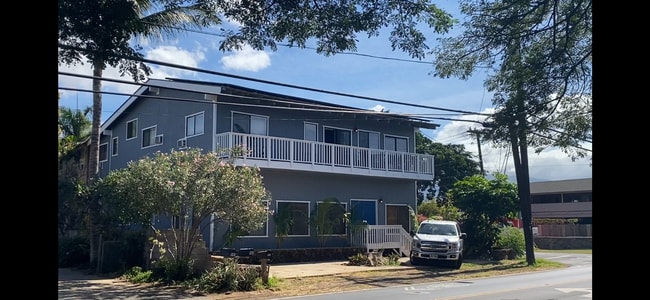Photo - 2 bedroom 1.5 bathroom Ohana, across the street from the beach and park! Unit Cottage