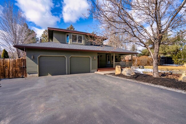 Building Photo - 61497 SE Orion Dr