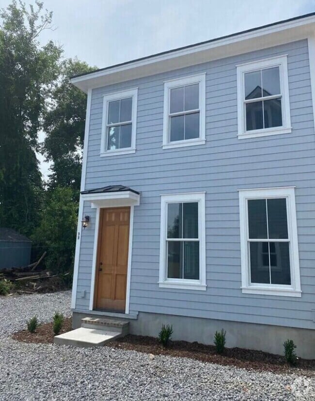Building Photo - 9 Hanover St Unit Hanover B Rental