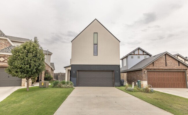 Photo - 3 Bed 2.5 bath Gated Community! Move In Re...