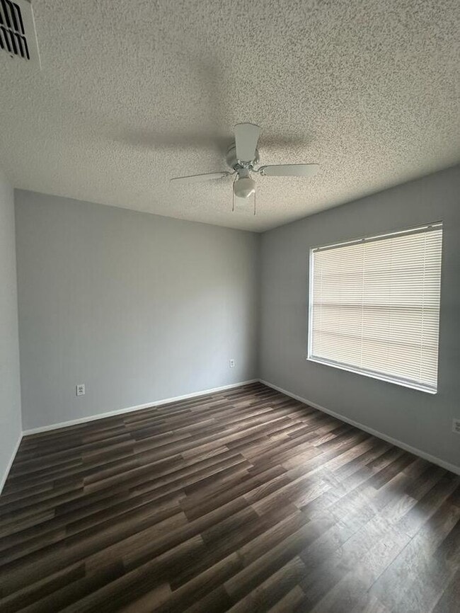 Photo - 1145 John Ridge Ct