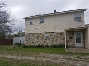 Building Photo - 406 N Denny St Rental