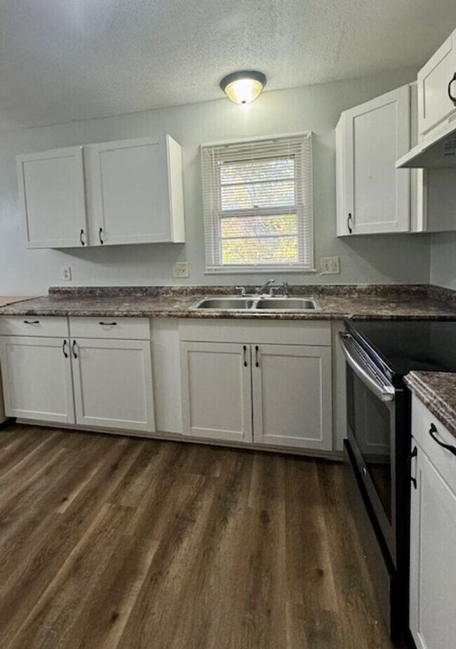 Photo - Spacious 3BR 2BA Home w/ Oversized 2-Car Garage