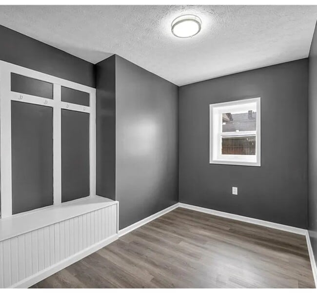 Photo - 204 Grove Ave