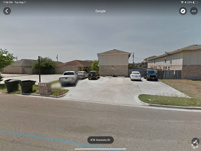 Building Photo - 817 Sonesta Dr Unit #2 Rental