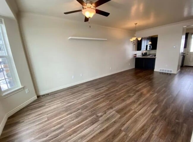 683 N 150 E St