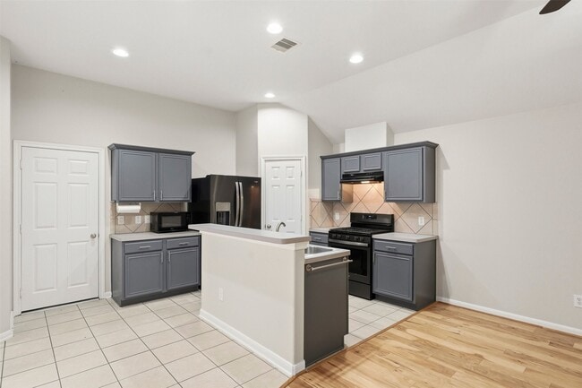 Photo - 13218 Southpoint Ln