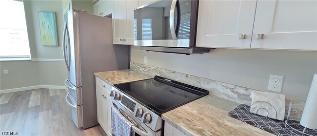 Building Photo - 16635 Lake Cir Dr Unit 612