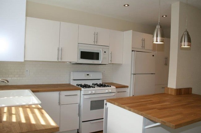 Photo - 2527 Elm Ave Apartamentos Unidad C