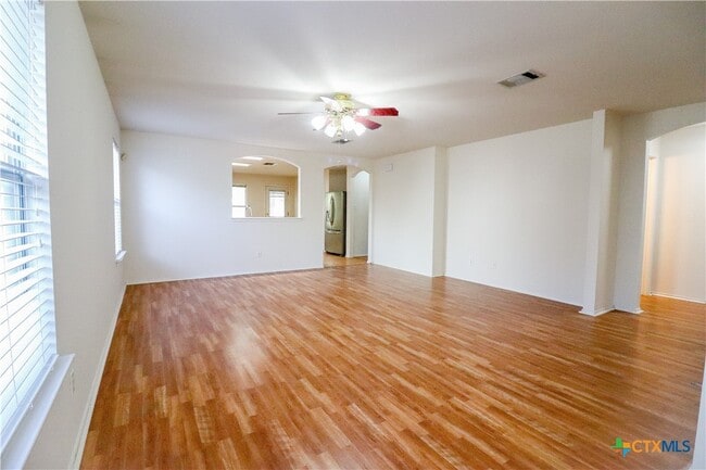 Photo - 12005 Kilmartin Ln