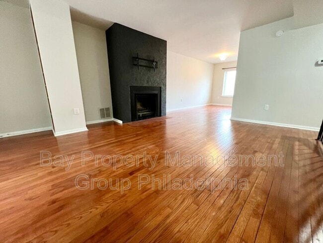 Photo - 2115 Arch St Unit B