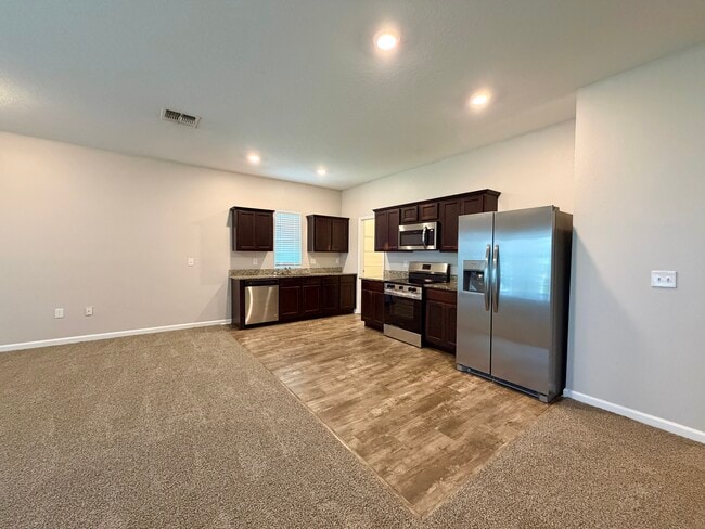 Photo - 1136 Roberta Rd