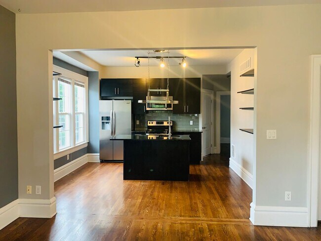 Photo - 3 bedroom 1.5 bath one block from Franklin Conservatory Unidad 1700