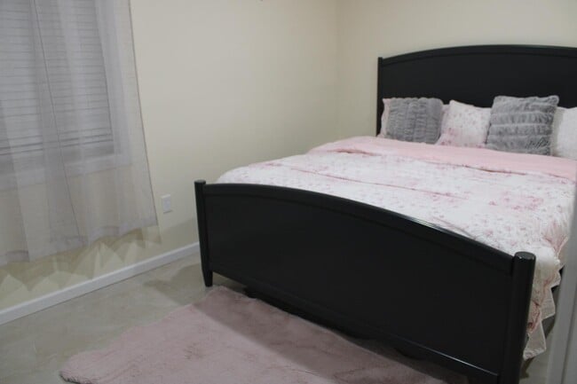 Photo - 145 Ella Dr Unit FURNISHED BASEMENT APT