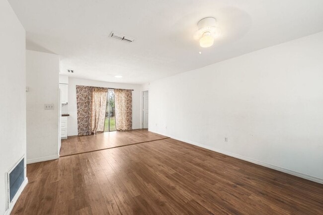 Photo - 1911 SE 14th Ave