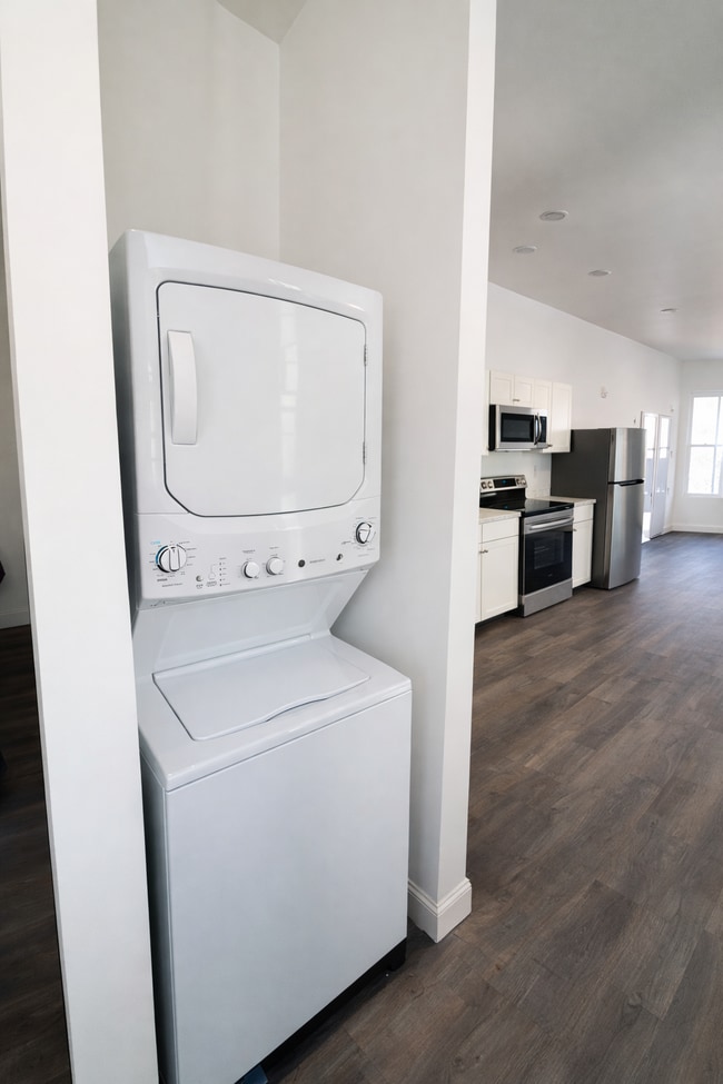 Photo - 308 Hill St Unit 1