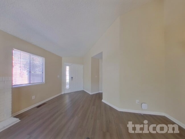 Photo - 5972 Royal Vista Way