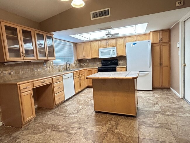 Photo - Stunning 3 Bedroom 2 Bath