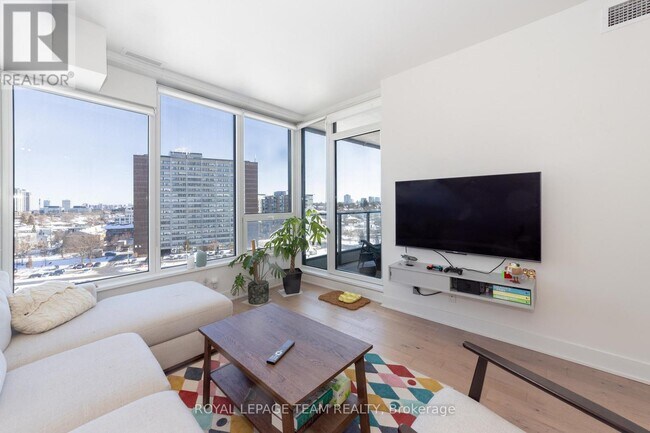 Photo - 485 Richmond Rd Unité 806