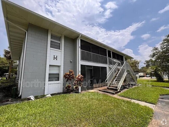 Building Photo - 700 E Airport Blvd Unit H5 Rental