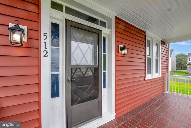 Photo - 512 N Farm Crossing Rd