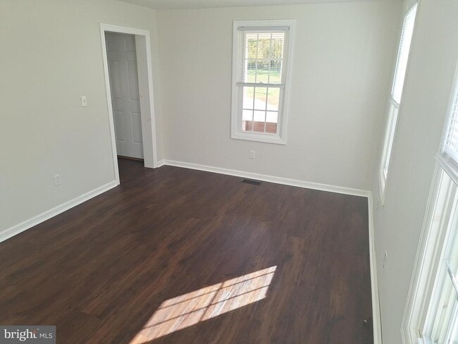 Photo - 614 Chandler Mill Rd