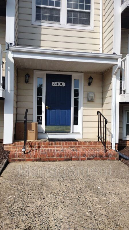 Photo - 8408 Donovan Ct Unidad #12