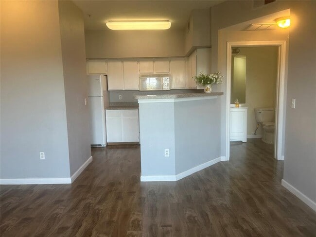 Photo - 2320 Gracy Farms Ln Unit 833