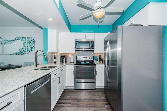 5505 PUERTA DEL SOL Blvd Unit 325
