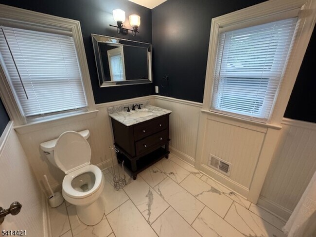 Photo - 389 South St