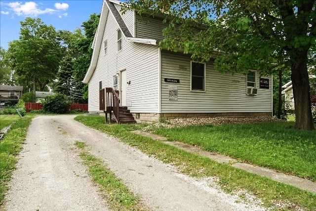 Building Photo - 1016 W Hovey Ave Rental