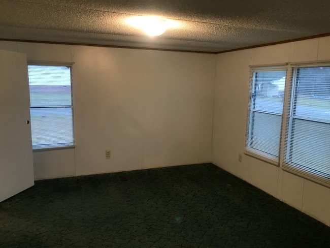 Photo - 500 Linen Ln