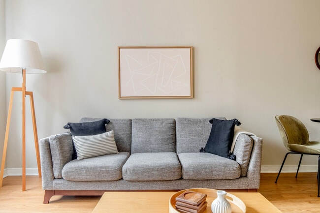 Photo - 2400 M St NW Unidad FL7-ID1209