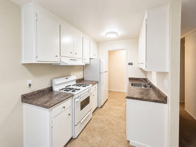 Photo - Fremont 1 bedroom is in central location near everything