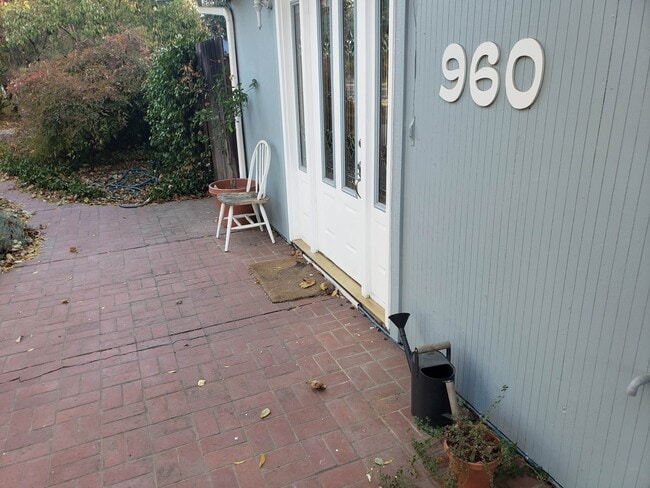 Photo - 958 K St