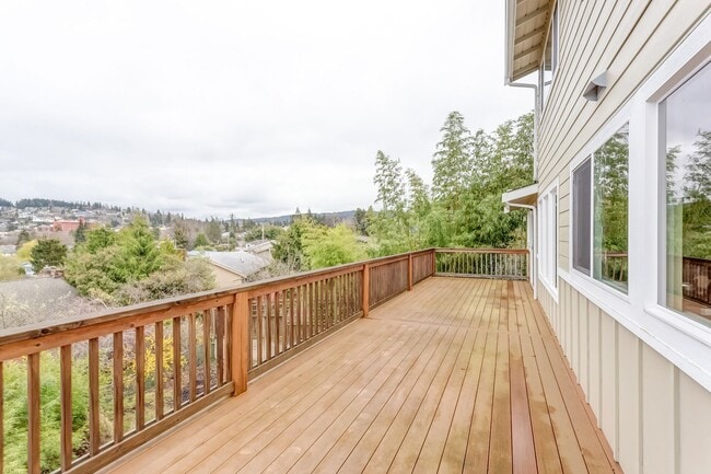 Photo - Large 4 Bedroom Edgemoor Home w/ Mother-in-law Suite