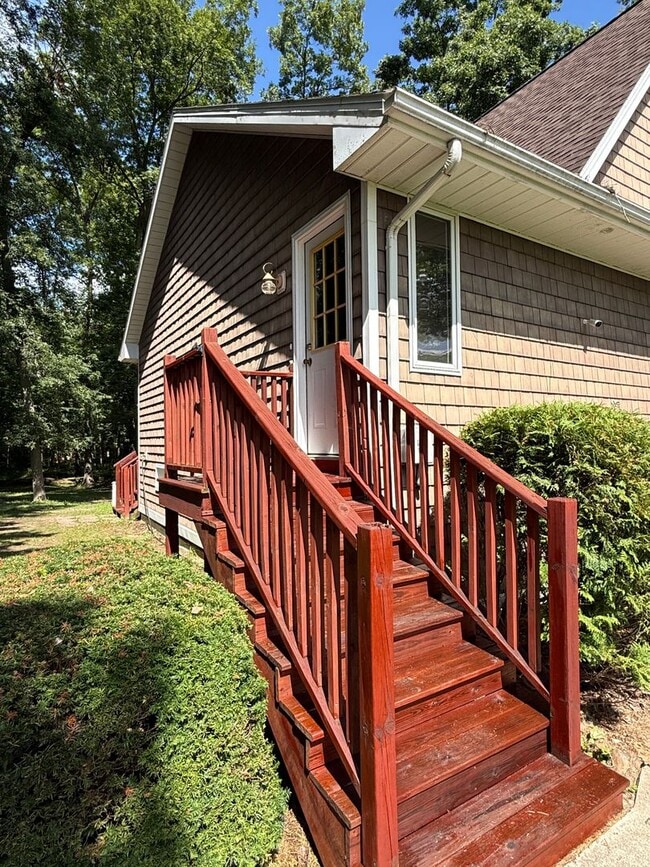 Photo - 7366 Surrey Dr